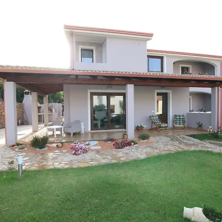 Ajo' A Mulinu Guest 3*